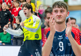 Theiß und Rüspeler bleiben Hüttenberger Jungs!